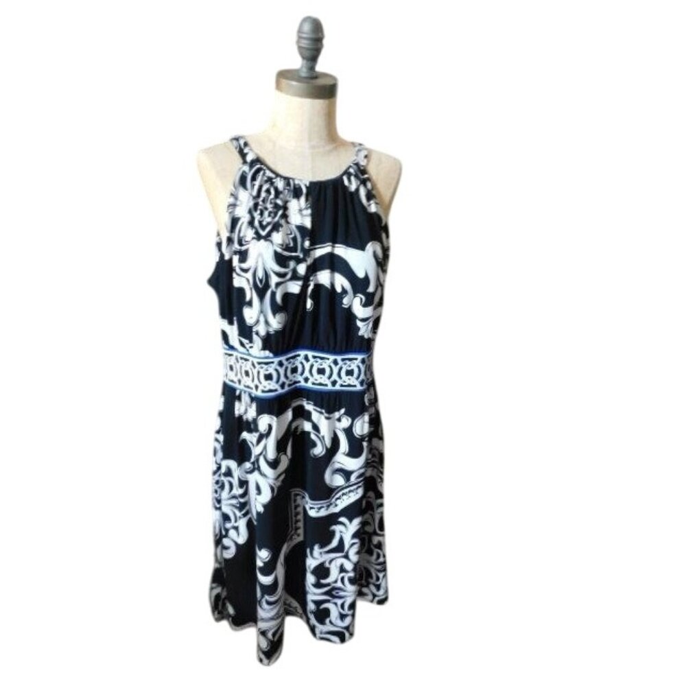 White House Black Market WHBM Size M Medium Gladiator Style STRETCHY Dress